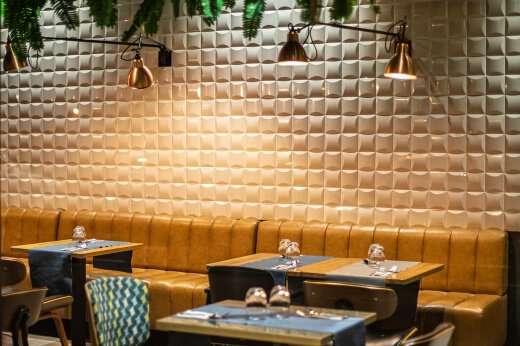 강남 달토 가라오케, 강남 퍼펙트, 강남 유앤미, 강남 유흥의 중심